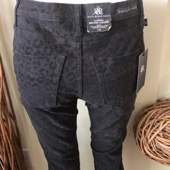 LAST PR! Rock&Republic Get Flocked Kashmiere Jeans - Picture 5 of 7